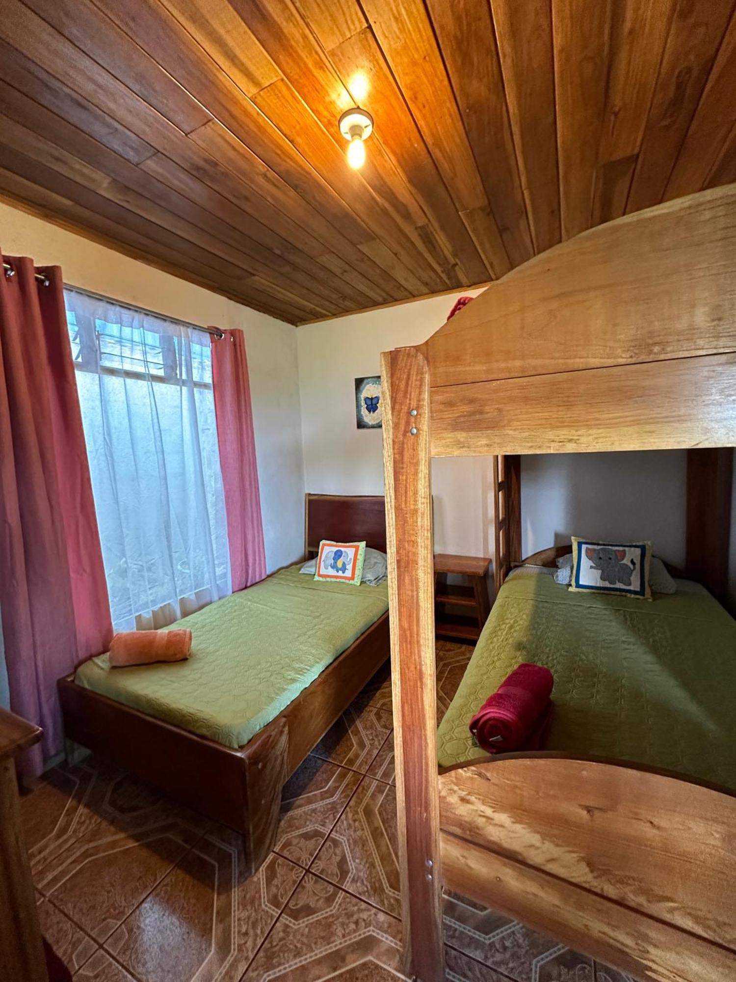 Lidia'S Mountain View Vacation Homes Monteverde Exterior photo